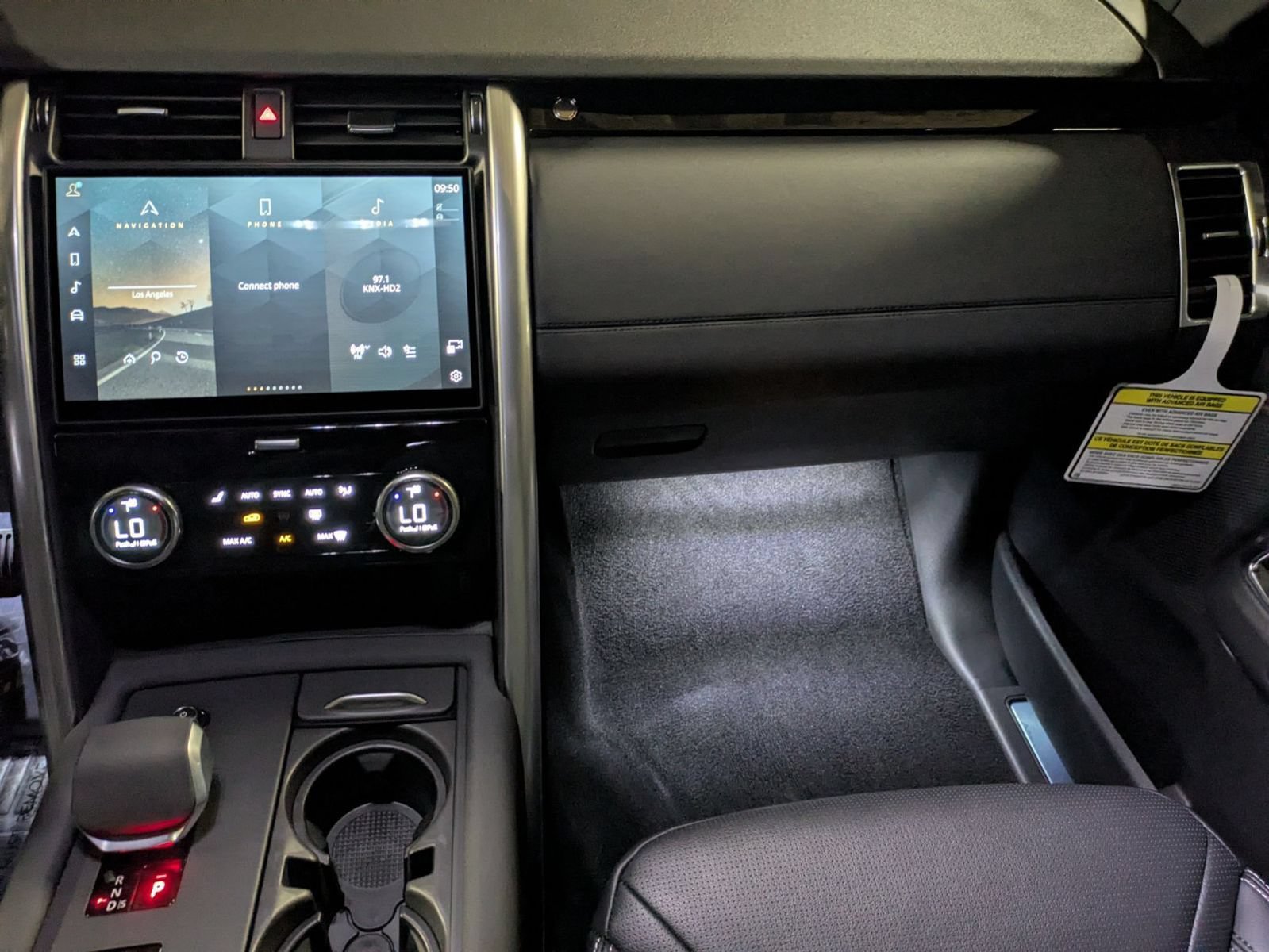 New 2026 Land Rover Discovery S AWD/4WD image 28