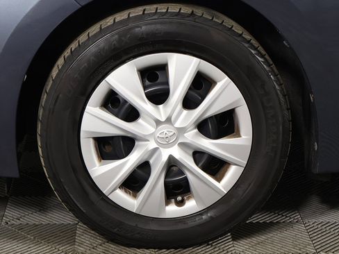 Used 2015 Toyota Corolla L image 14