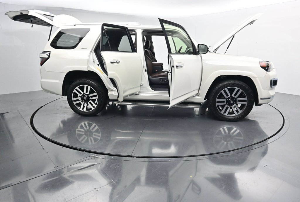 Used 2017 Toyota 4Runner Limited AWD/4WD image 47