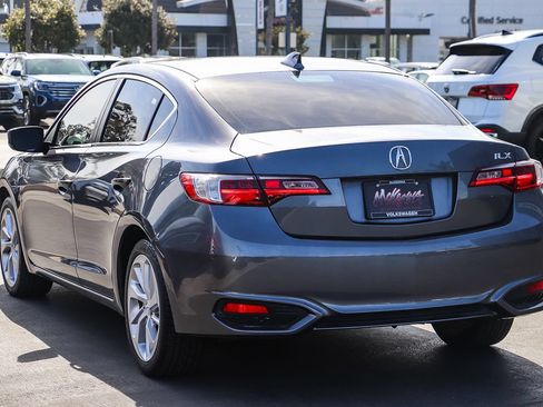 Used 2018 Acura ILX FWD image 8