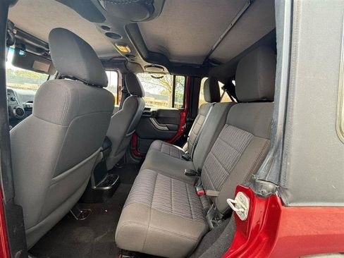 Used 2012 Jeep Wrangler Unlimited Sport AWD/4WD image 17