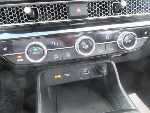 Used 2024 Honda Civic EX image 32
