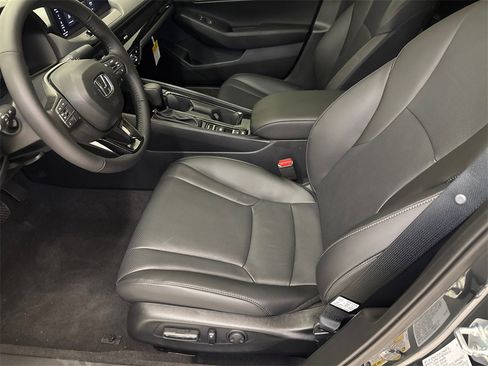 New 2025 Honda Accord EX-L image 18