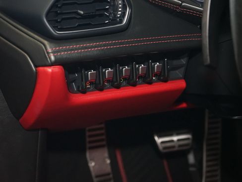 Used 2017 Lamborghini Huracan LP 580-2 RWD image 21