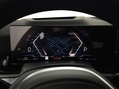 Used 2025 BMW X6 xDrive40i w/ Climate Comfort Package image 22