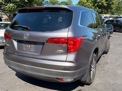 Used 2018 Honda Pilot EX image 3