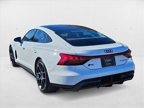 New 2025 Audi RS e-tron GT performance image 2