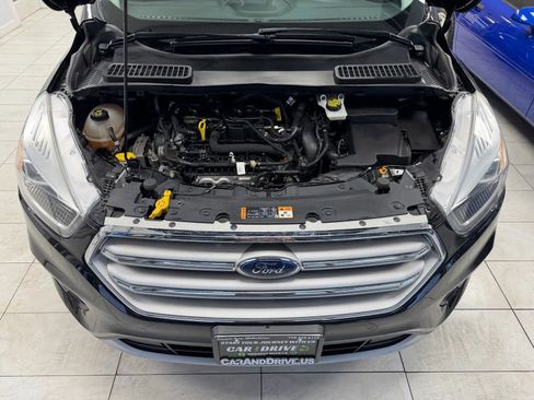 Used 2019 Ford Escape SEL image 34