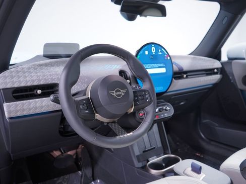 Used 2025 MINI Cooper S image 6