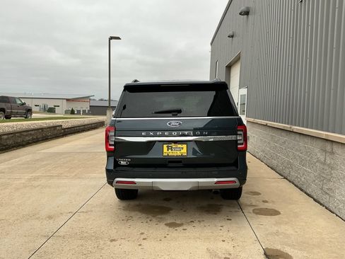 Used 2023 Ford Expedition Limited AWD/4WD image 5