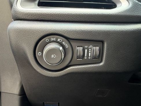 New 2026 Chrysler Pacifica Select w/ S Appearance Package FWD image 27