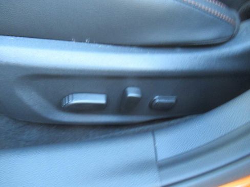 Used 2025 Nissan Sentra SR w/ SR Premium Package image 15