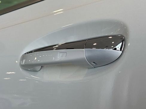 Certified 2026 Mercedes-Benz GLB 250 4MATIC image 10