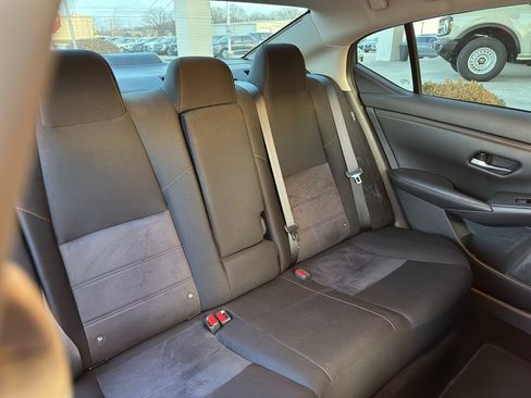 Used 2023 Nissan Sentra SR w/ Trunk Package image 28