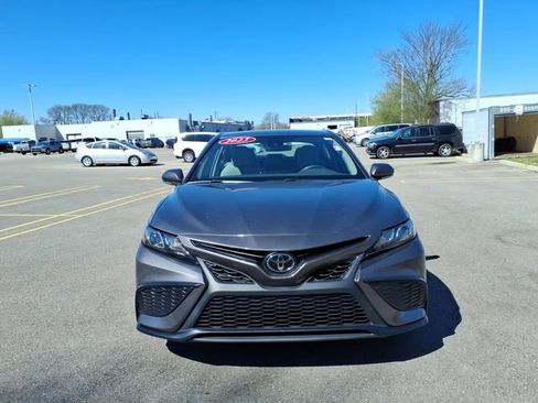 Certified 2023 Toyota Camry SE image 2