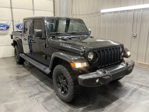 Used 2023 Jeep Gladiator Willys image 1