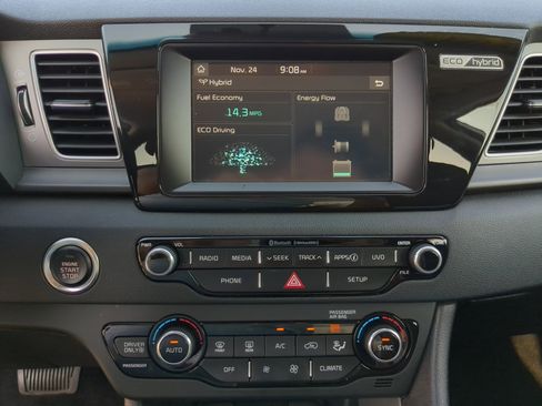 Certified 2019 Kia Niro LX image 20