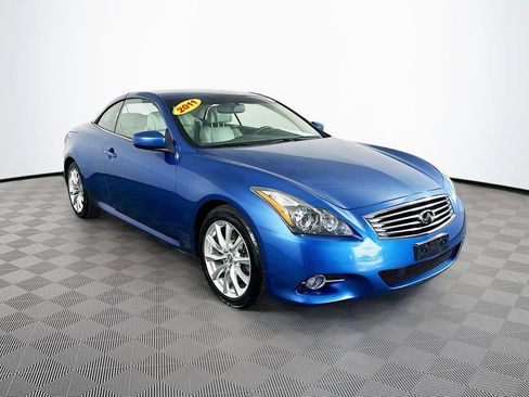 Used 2011 INFINITI G37 Convertible w/ Premium Pkg RWD image 2
