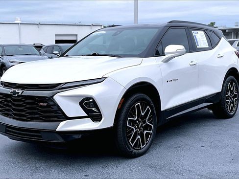 Certified 2023 Chevrolet Blazer RS image 2