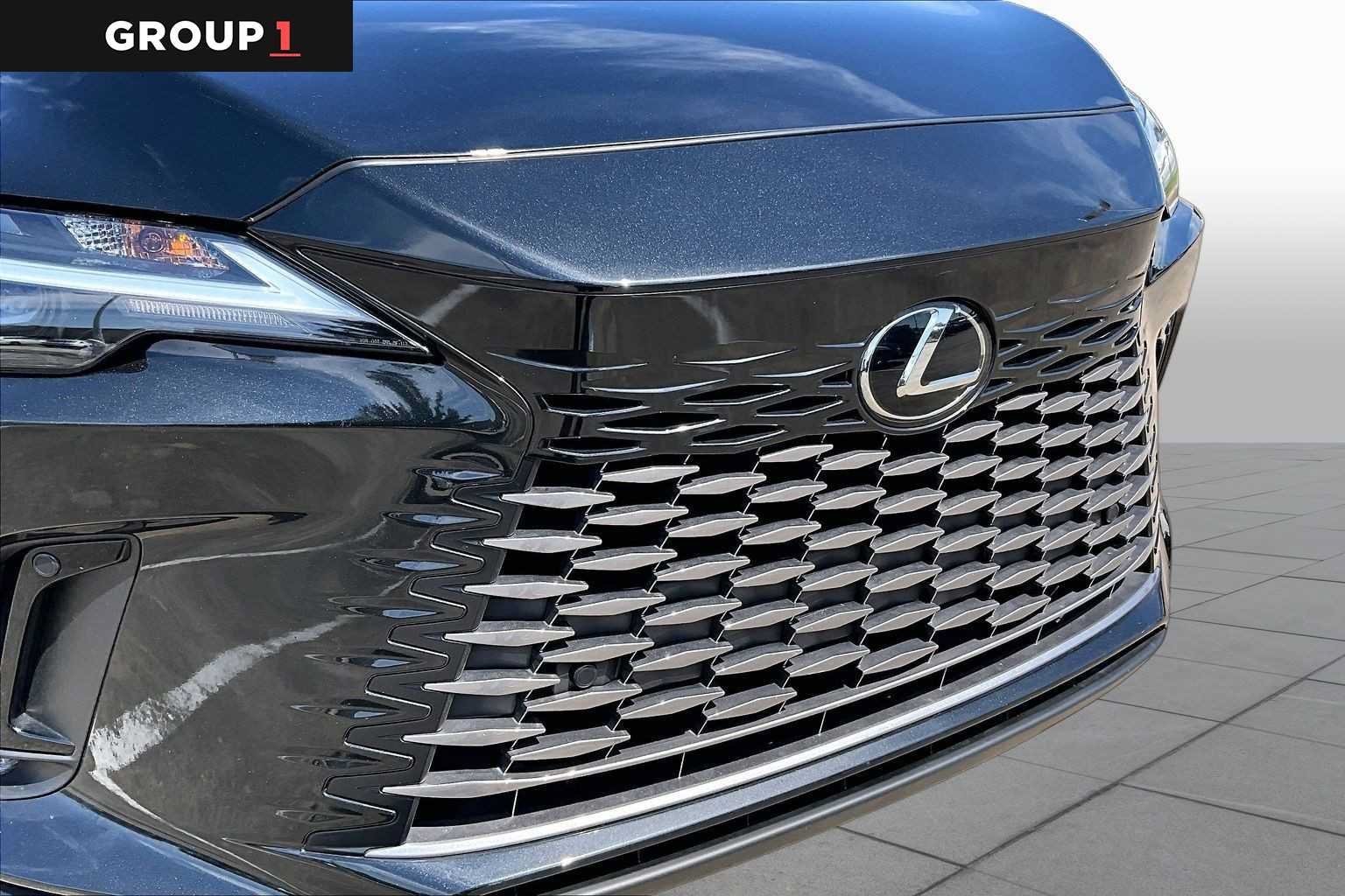 Used 2025 Lexus RX 350 FWD w/ Technology Package image 27