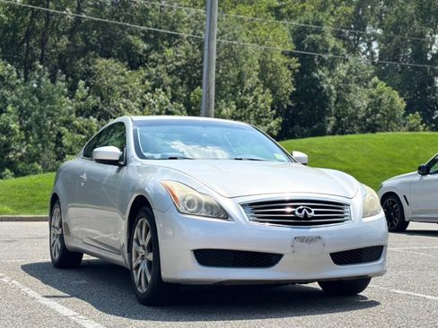 Used 2009 INFINITI G37 x Coupe w/ Premium Pkg AWD/4WD image 3
