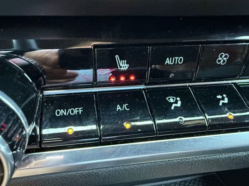 Used 2025 Chevrolet Equinox RS AWD/4WD image 25