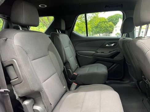 Used 2023 Chevrolet Traverse LT AWD/4WD image 21