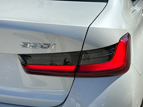 Certified 2024 BMW 330i 330i w/ Convenience Package image 30