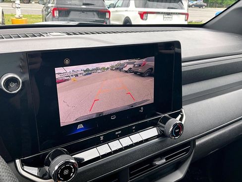 Used 2023 Chevrolet Colorado W/T RWD image 22