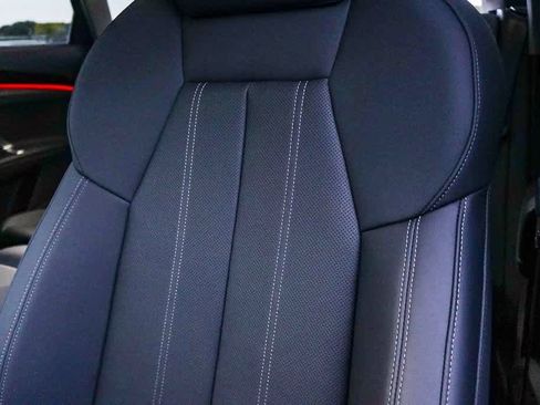 New 2025 Audi Q5 Premium Plus image 28