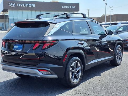 Used 2025 Hyundai Tucson SEL FWD image 5