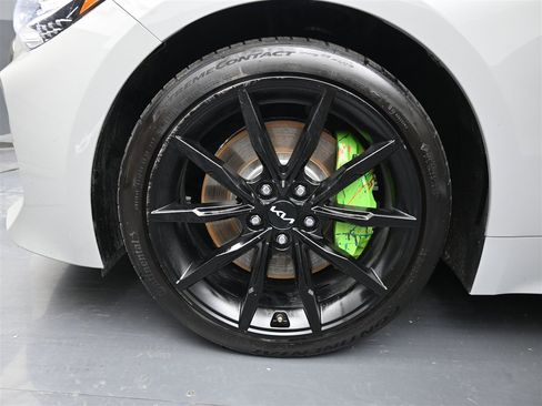 Used 2023 Kia Stinger GT2 image 21