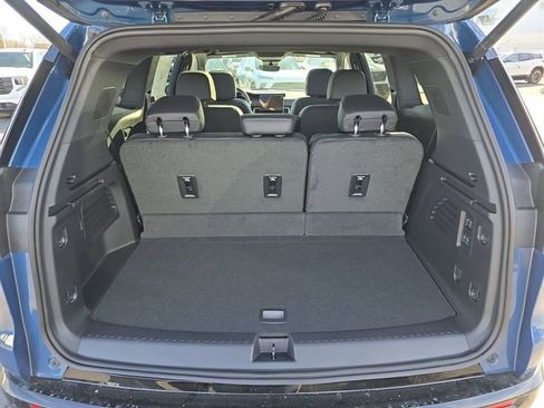 Used 2025 GMC Acadia Denali w/ Super Cruise Package image 27