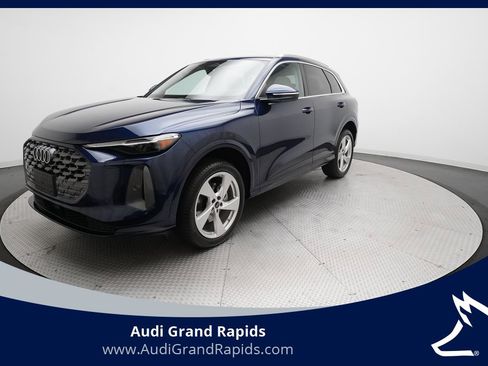 New 2025 Audi Q5 2.0T Premium Plus image 1