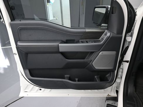 New 2025 Ford F150 Lariat w/ Equipment Group 501A Mid image 13