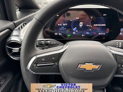 New 2025 Chevrolet Equinox EV LT w/ Comfort Package image 16