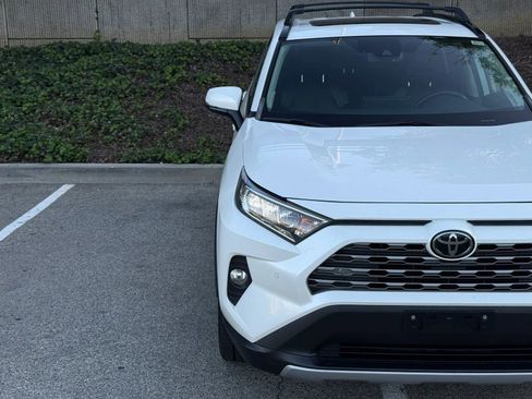 Used 2019 Toyota RAV4 Limited w/ Cold Weather Package image 7
