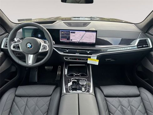 New 2026 BMW X7 xDrive40i w/ M Sport Package image 10