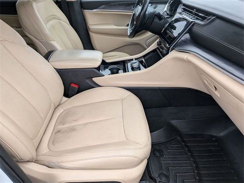 Certified 2021 Jeep Grand Cherokee L Limited image 29