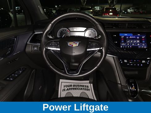 Used 2025 Cadillac XT6 Premium Luxury image 14