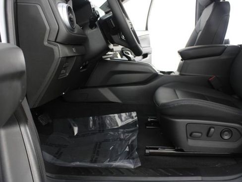 New 2026 Chevrolet Colorado LT image 16