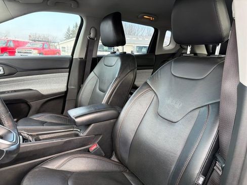 Used 2022 Jeep Compass Latitude image 13