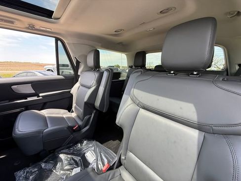 New 2026 Ford Expedition Active AWD/4WD image 28