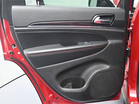 Used 2021 Jeep Grand Cherokee Trailhawk image 16