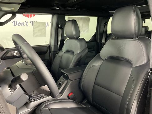 New 2026 Ford Bronco Outer Banks w/ Sasquatch Package AWD/4WD image 14