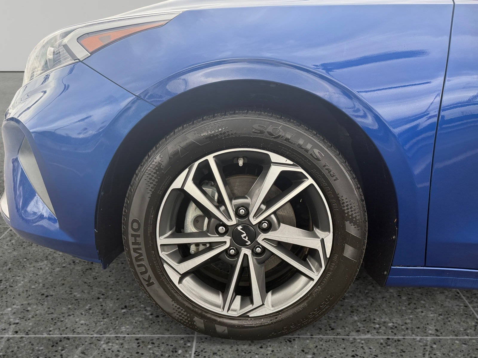 Used 2023 Kia Forte LXS FWD image 14