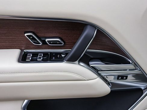 New 2026 Land Rover Range Rover SE AWD/4WD image 31