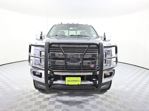 Used 2019 Ford F350 Lariat w/ Chrome Package image 11