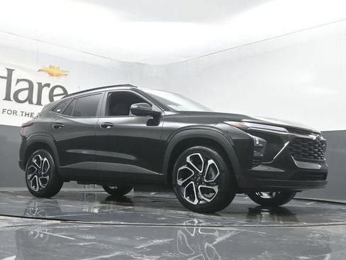 New 2026 Chevrolet Trax RS image 2