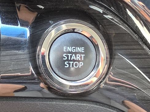 Used 2013 Toyota Avalon XLE Touring w/ Preferred Accessory Package FWD image 22